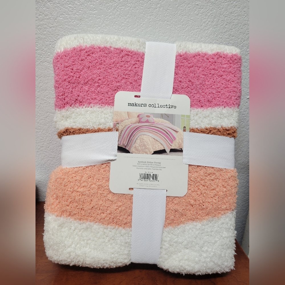 Makers Collective Pink and Orange Throw Blanket 50x60 Nwt